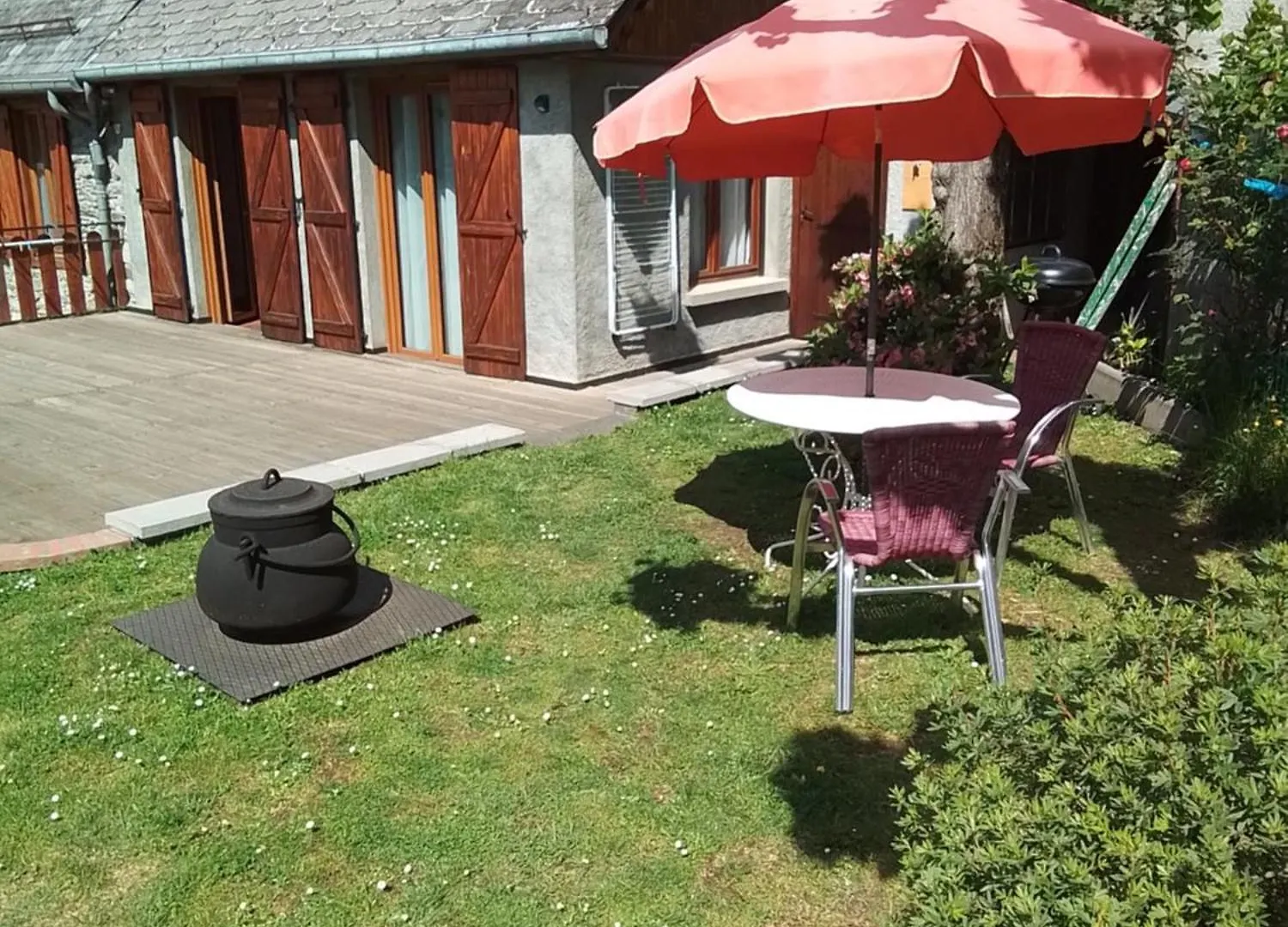 Petit Gite De Montagne Avec Jardin Et Terrasse Cazaux-Layrisse